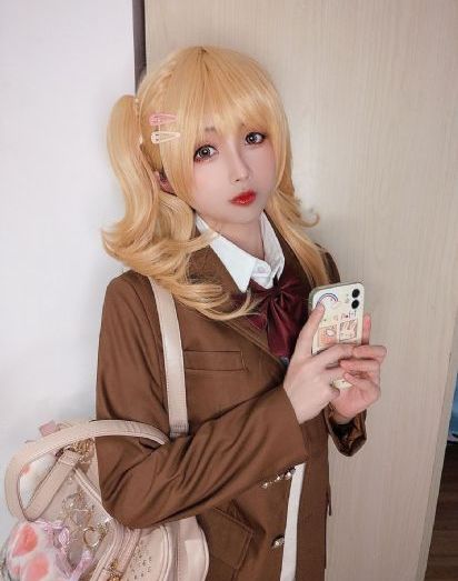日本伦精品一区二区三区免费_720完整视频观看